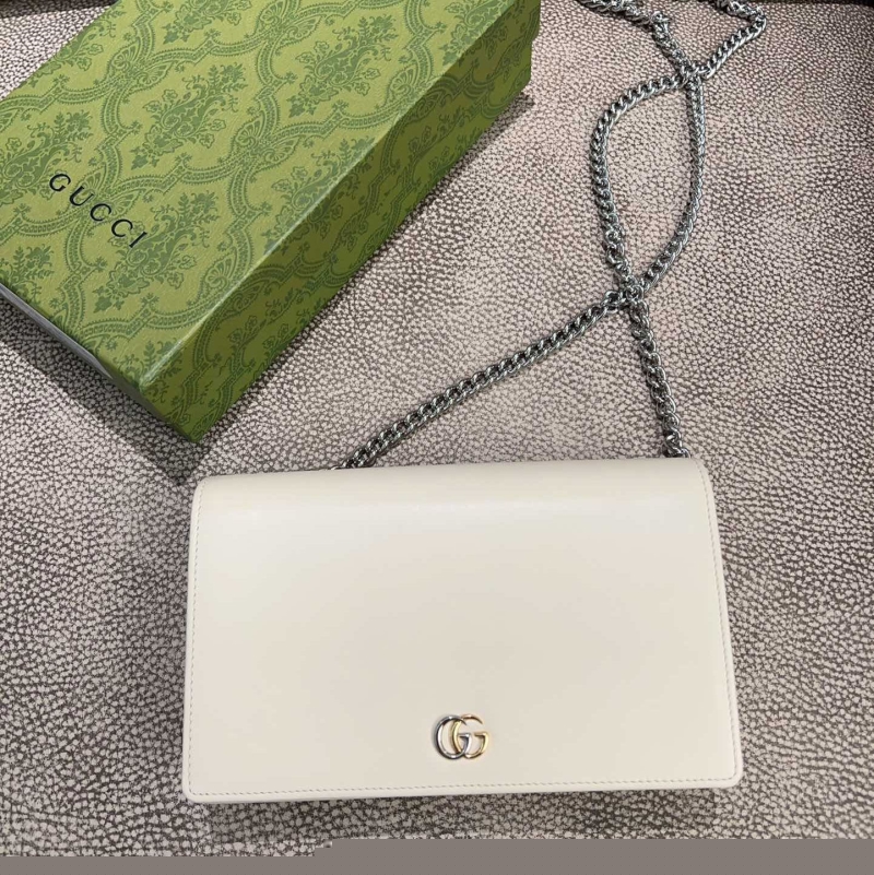 G*u*i wallets & purse